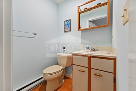 Falmouth Cape Cod vacation rental - Bathroom