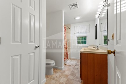 Falmouth Cape Cod vacation rental - Bath
