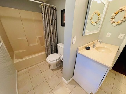 Mashpee Cape Cod vacation rental - Bath