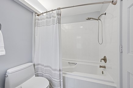 Osterville Cape Cod vacation rental - Ensuite bath with tub/shower
