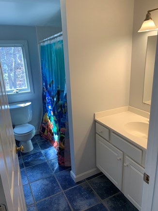 Eastham, Nauset Light - 3998 Cape Cod vacation rental - Full Bathroom