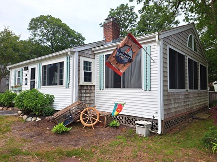 West Harwich Cape Cod vacation rental - Earle Rd Cottage. Walk to the beach.