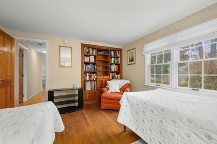 Centerville Cape Cod vacation rental - Bedroom 2 - 2 Twins