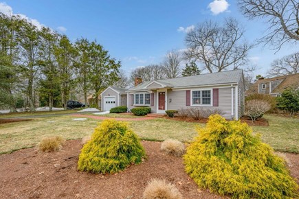 Centerville Cape Cod vacation rental - A welcoming view of the home’s front exterior