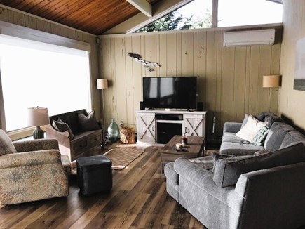 Wellfleet, Lt. Island Cape Cod vacation rental - Living Room