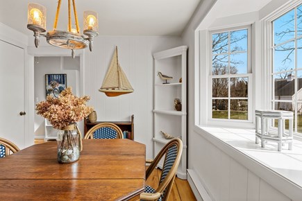 Orleans, 22 Beach Road Cottage Cape Cod vacation rental - Pretty bay window in dining area.