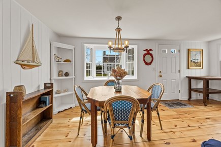 Orleans, 22 Beach Road Cottage Cape Cod vacation rental - Sunny dining area