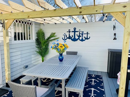Hyannis Cape Cod vacation rental - Outside dining table