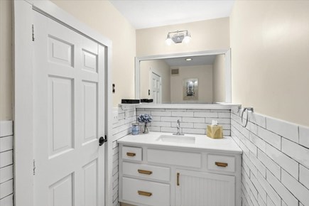 Centerville Cape Cod vacation rental - Half bath - on main level