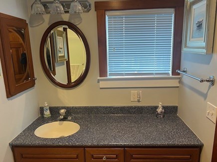 Chatham Cape Cod vacation rental - Full Bathroom