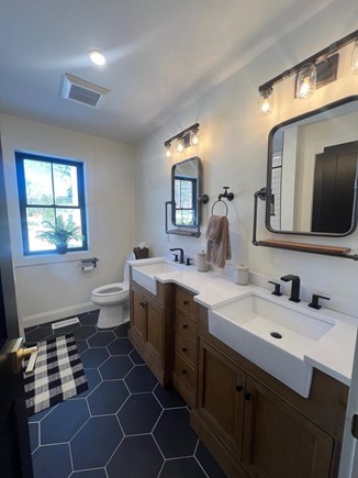 Harwich Cape Cod vacation rental - Second Full Bathroom