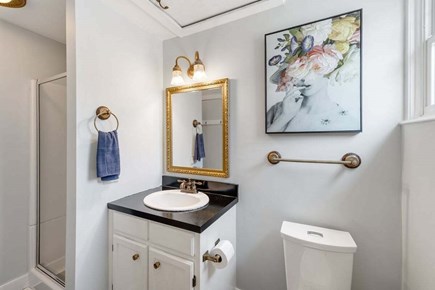 South Yarmouth Cape Cod vacation rental - Second level common area full bath