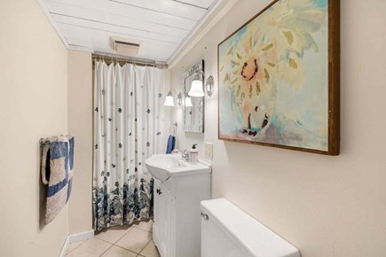 South Yarmouth Cape Cod vacation rental - Guest studio full bath