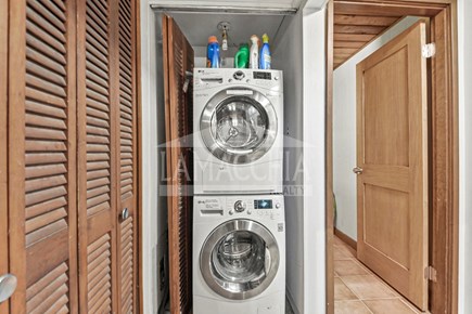 Falmouth, Old Silver beach Cape Cod vacation rental - Laundry