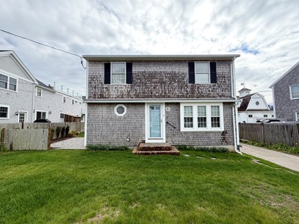 Dennis Cape Cod vacation rental - Front yard