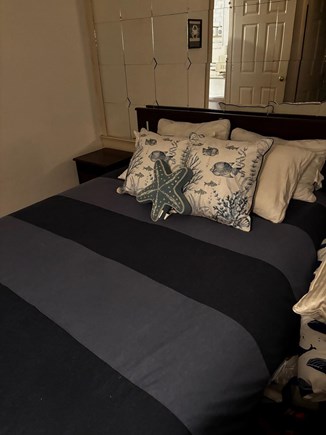 Harwich Port Cape Cod vacation rental - Bedroom with queen bed