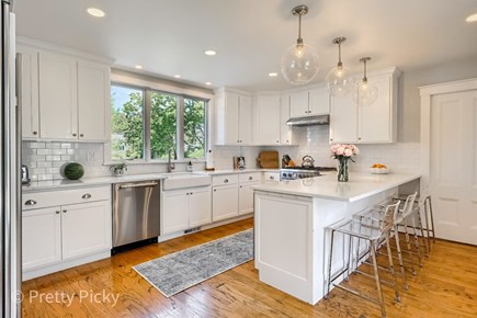 Harwich Port Cape Cod vacation rental - Elegant kitchen