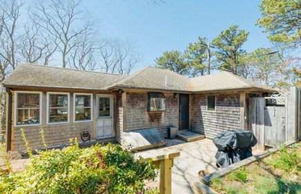 Wellfleet Cape Cod vacation rental - Front view - approach the cottage along a path