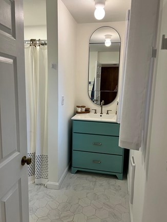 Wellfleet Cape Cod vacation rental - Full bath with laundry and salon products for your use