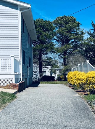 Popponessett Cape Cod vacation rental - Driveway/side of home - plenty of parking
