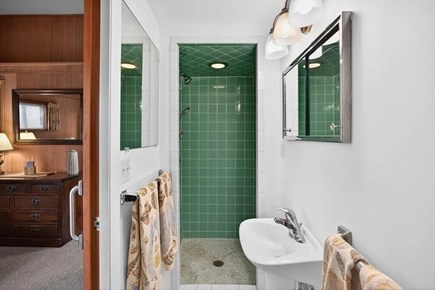Harwich Port Cape Cod vacation rental - Master Bath