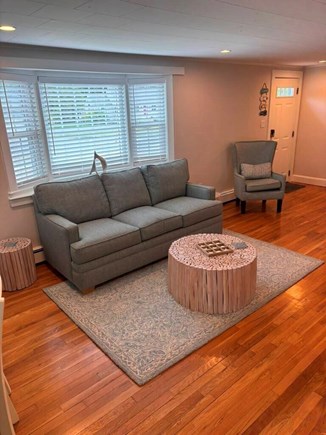 South Yarmouth Cape Cod vacation rental - Livingroom