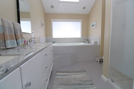 Dennis Cape Cod vacation rental - Top Level Ensuite