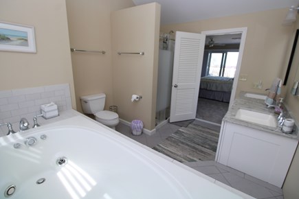 Dennis Cape Cod vacation rental - Top Level Ensuite