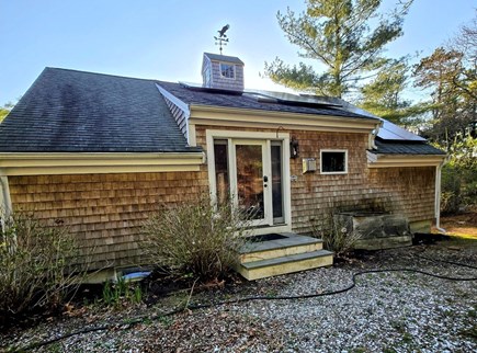 Brewster, Upper Mill Pond Cape Cod vacation rental - Guest house, 2nd house on the property 3br/2.5 ba. King bed,