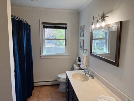 Falmouth Cape Cod vacation rental - Main bathroom