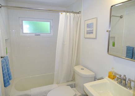 Eastham Cape Cod vacation rental - Full bath adjacent to bedrooms 