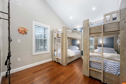Cotuit Cape Cod vacation rental - Bedroom 2- 2 Bunk beds with 4 twins.