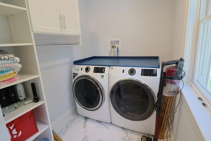 Brewster Cape Cod vacation rental - Laundry room off side entry which boasts sitting area w/hooks !