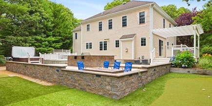 Mashpee Cape Cod vacation rental - Putting Green