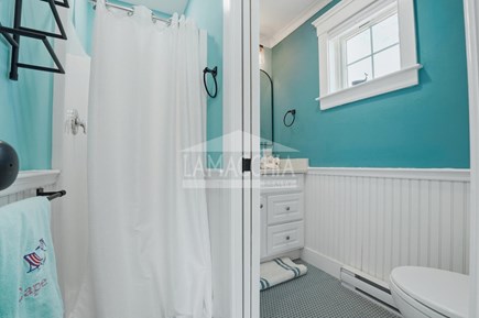 Sandwich Cape Cod vacation rental - Bathroom