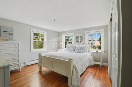 Falmouth Cape Cod vacation rental - Queen bedroom