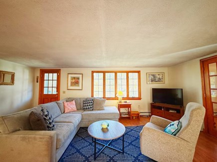 Harwich Port Cape Cod vacation rental - Where friends settle in for a drink and a catch-up.