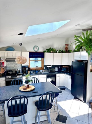 Wareham, Swift's Beach MA vacation rental - Kitchen