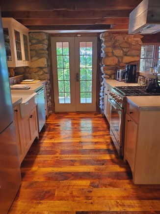 On Snipatuit Pond, Rochester MA vacation rental - Stone cottage kitchen