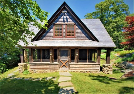 On Snipatuit Pond, Rochester MA vacation rental - West side of cottage