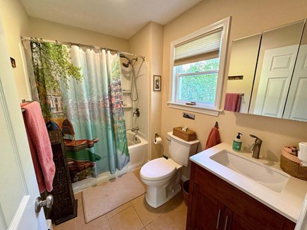 Brewster Cape Cod vacation rental - Bathroom #1