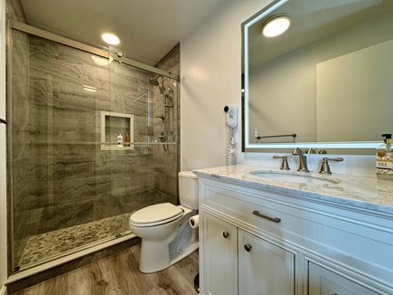 Brewster Cape Cod vacation rental - Primary Bathroom