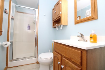 Wellfleet Cape Cod vacation rental - Full Bathroom With Shower