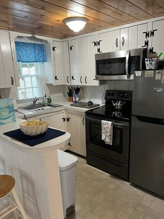 Dennis Port Cape Cod vacation rental - Kitchen appliances