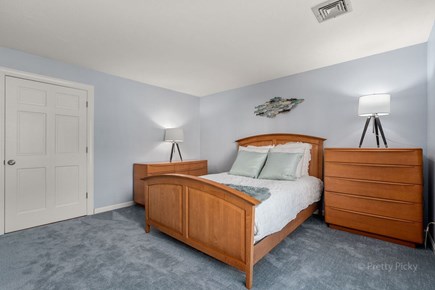 West Yarmouth Cape Cod vacation rental - Queen size bed