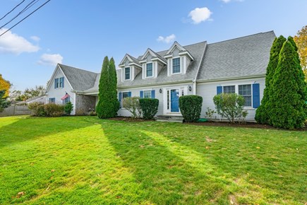 Barnstable Cape Cod vacation rental - Large front yard