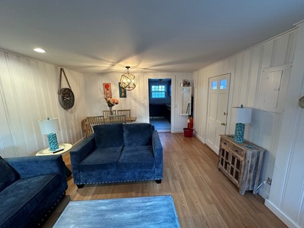 Harwich Port Cape Cod vacation rental - Living room