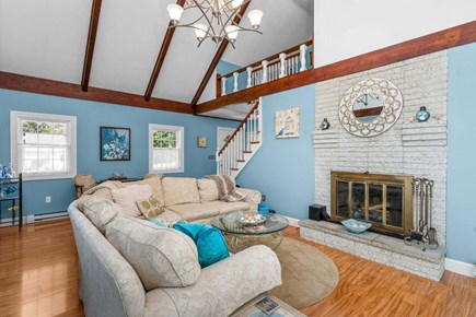 Centerville Cape Cod vacation rental - Livingroom with sectional