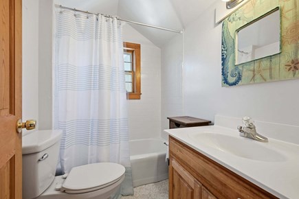 Osterville Cape Cod vacation rental - Bathroom 1 - Full with shower and tub combo - Second floor