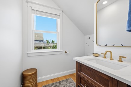 East Sandwich Cape Cod vacation rental - Half Bath: 1st Floor